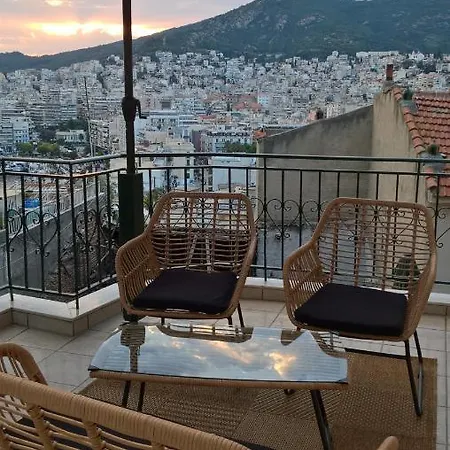 Elegant Greek - Old Town *